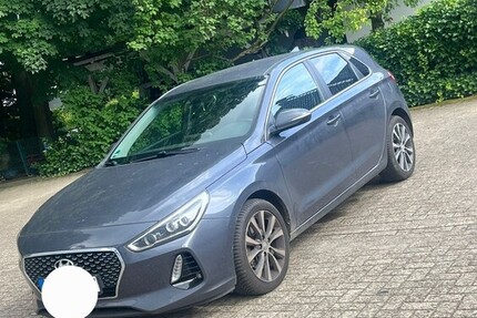 Hyundai i30 125.000 km 10.700 € Bremen 28195