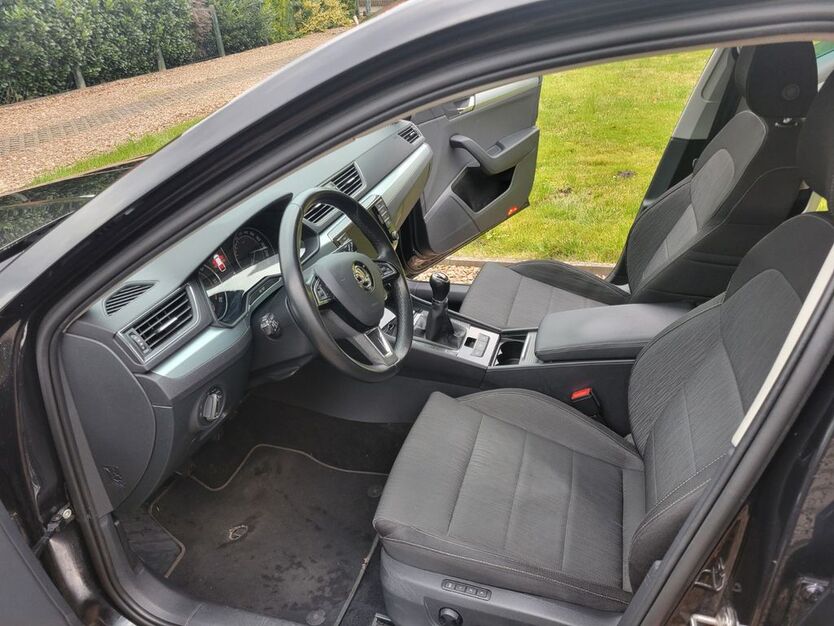 Skoda Superb 235.000 km 11.900 € Hagen im bremischen 27628