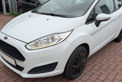 Ford Fiesta 116.640 km 5.990 &euro; Hude 27798