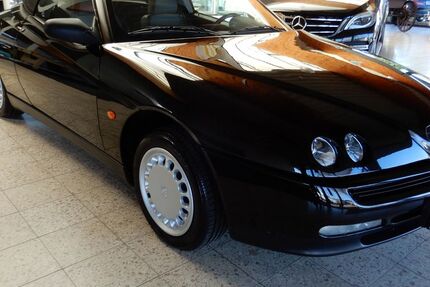 Alfa Romeo Spider 53.350 km 9.980 &euro; Syke 28857
