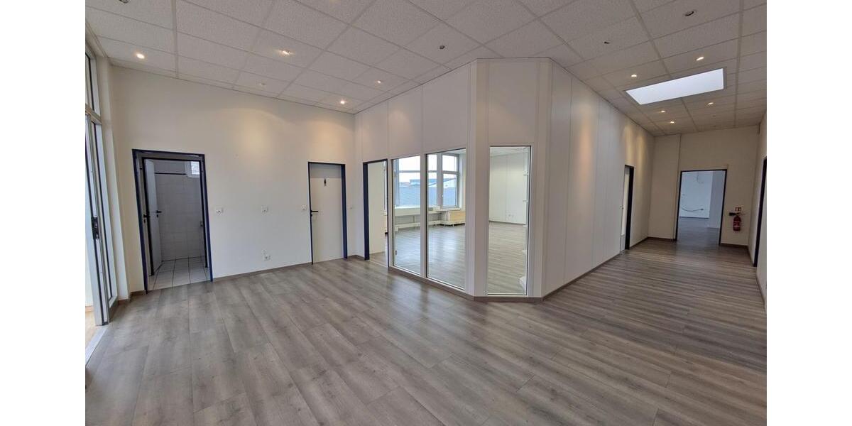 Gewerbeobjekt Stuhr - 1.990&euro; | Angebot:25995668