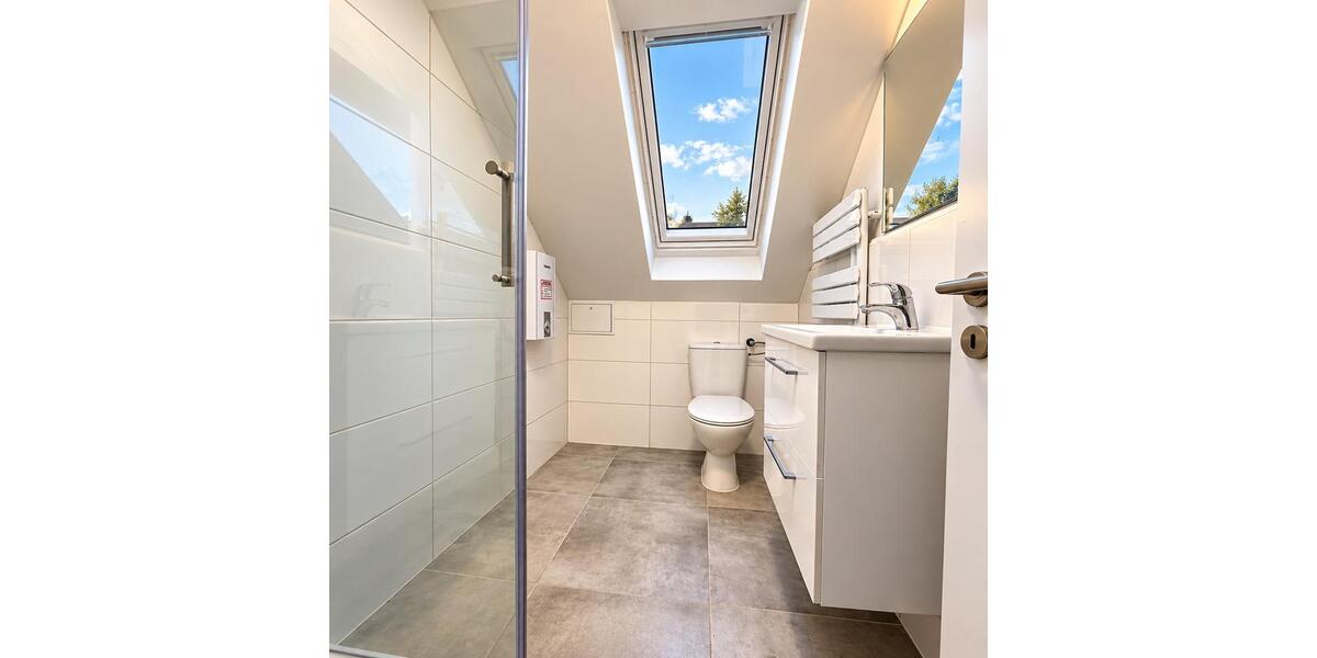 Dachgeschoßwohnung Bremen Blumenthal - 3 Zimmer, 72 m&sup2;, 650&euro; | Angebot:27656906