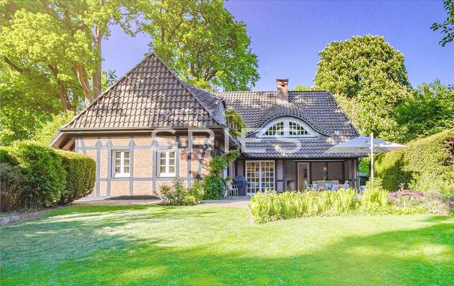 Haus zum Kaufen in Bremen 1.290.000 € 243.61 m²