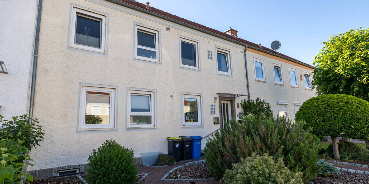 Mehrfamilienhaus, Wohnhaus Delmenhorst Deichhorst - 6 Zimmer, 136 m&sup2;, 199.000&euro; | Angebot:26741533