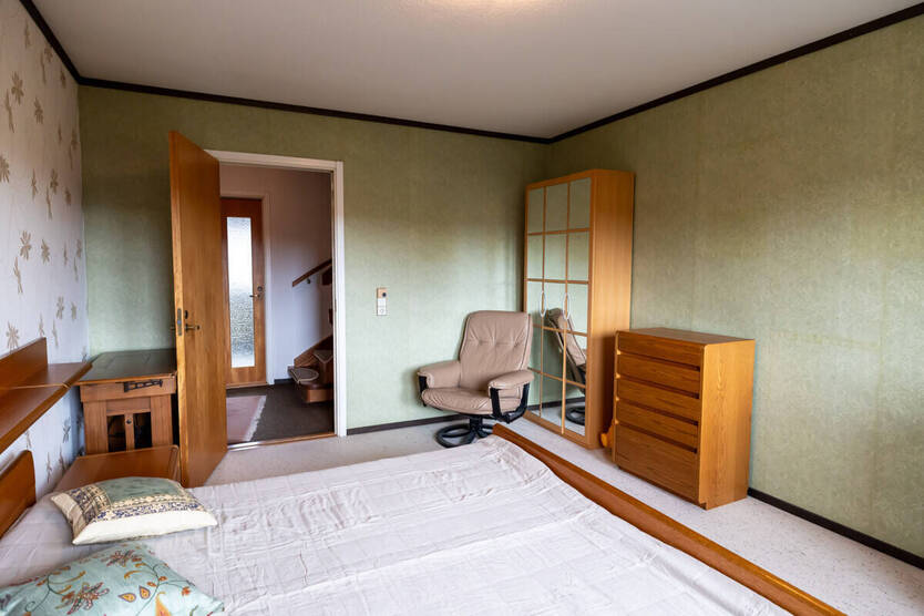 *** liebevolles RMH in ruhiger LAGE mit GARAGE und 6 ZIMMERN *** 6 zimmer