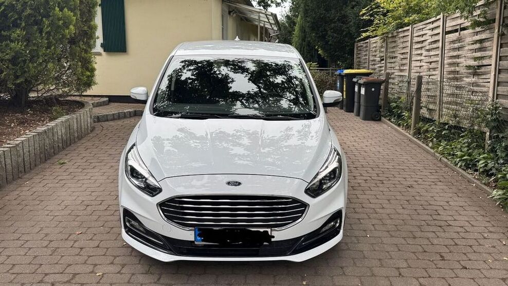 S-Max