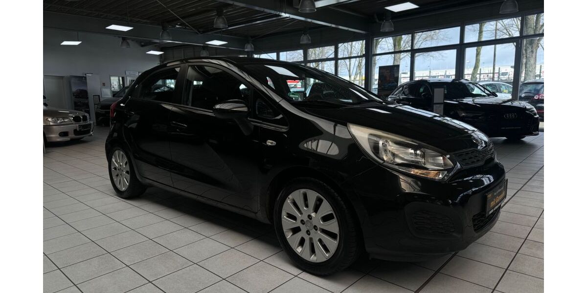 Kia Rio 70.000 km 6.990 &euro; Bremen 28207