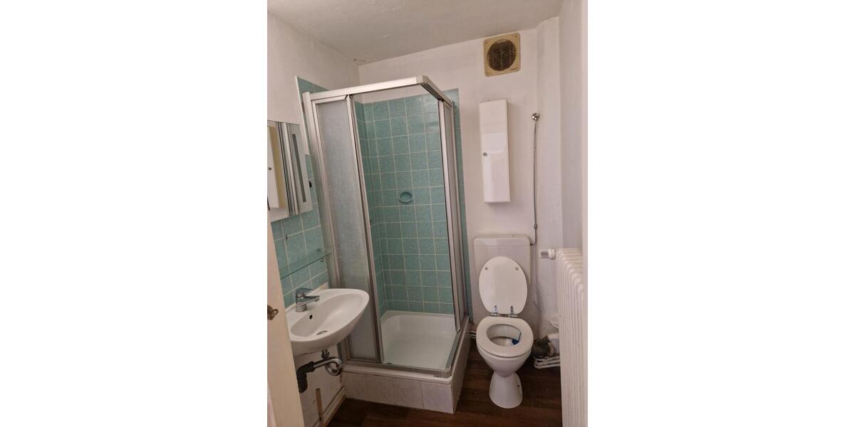 Dachgeschoßwohnung Bremen Findorff - 2.5 Zimmer, 53 m&sup2;, 168.000&euro; | Angebot:26124171