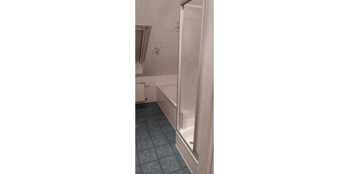 Dachgeschoßwohnung Syke - 3 Zimmer, 106 m&sup2;, 750&euro; | Angebot:25567977