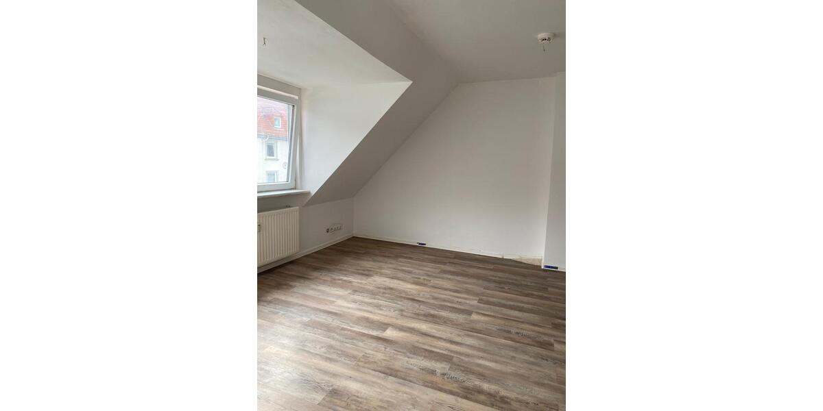 Dachgeschoßwohnung Bremen Burglesum - 1.5 Zimmer, 38 m&sup2;, 659&euro; | Angebot:26337829