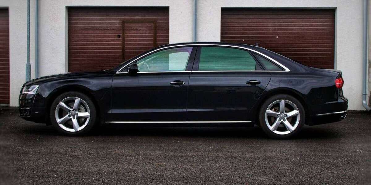Audi A8 132.000 km 28.700 &euro; Bremen 28219