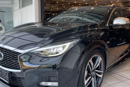 INFINITI Q30 106.000 km 16.499 &euro; Bremen 28201