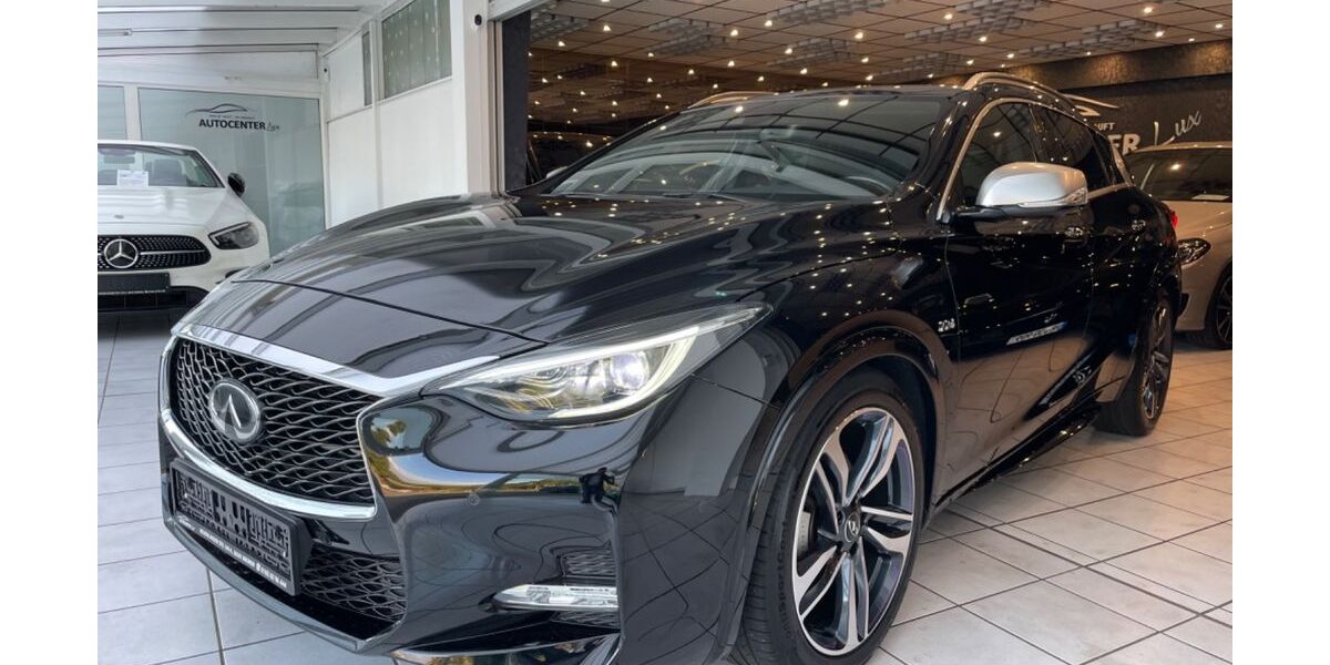 INFINITI Q30 106.000 km 16.499 &euro; Bremen 28201