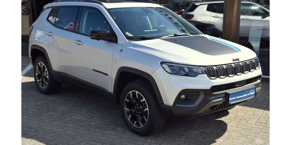 Jeep Compass 40.663 km 23.990 &euro; Stuhr / Bremen-Brinkum 28816