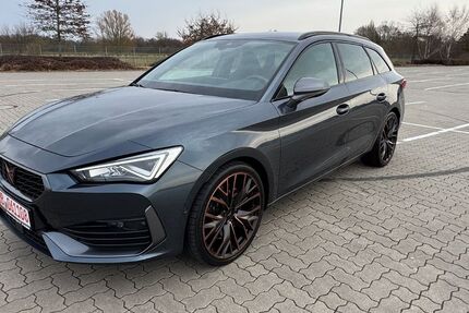 Cupra Leon 49.500 km 28.450 &euro; Bremen 28329