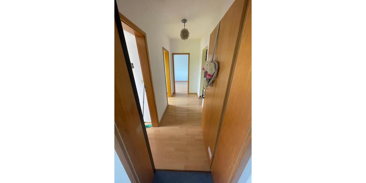 Dachgeschoßwohnung Bremen Hemelingen - 2.5 Zimmer, 70 m&sup2;, 179.000&euro; | Angebot:26865849