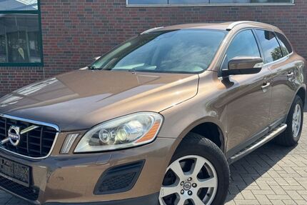 Volvo XC60 181.000 km 7.999 &euro; Ganderkesse 27777