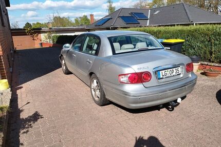 Kia Opirus