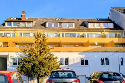 1 Zi Wohnung, neue EBK und Bad, komplett renoviert, Stellplatz 1 zimmer