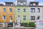Bremen - Woltmershausen . Modernes Wohnen auf drei Ebenen - Reihenmittelhaus mit schönem Garten