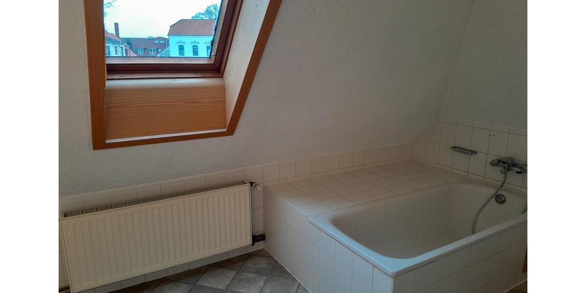 Dachgeschoßwohnung Berne - 2 Zimmer, 56 m&sup2;, 390&euro; | Angebot:26234882