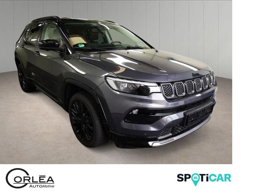 Jeep Compass 12.096 km 26.990 € Bremen 28779