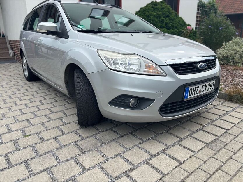 Ford Focus 192.000 km 2.200 € Grasberg 28879