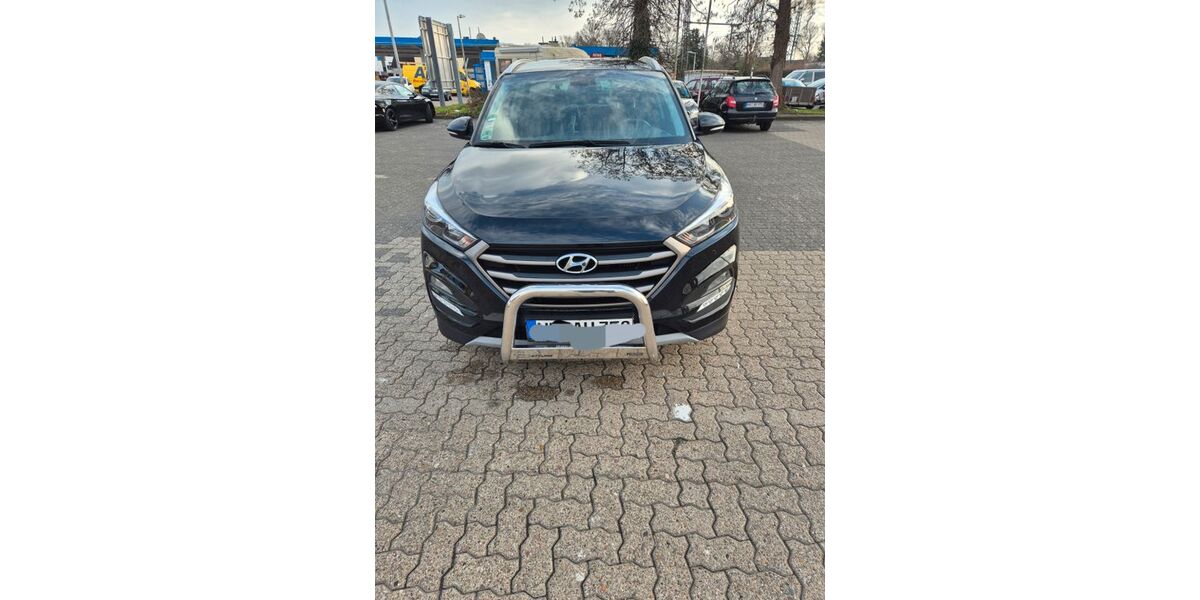 Hyundai TUCSON 83.000 km 14.900 &euro; Bremen 28237
