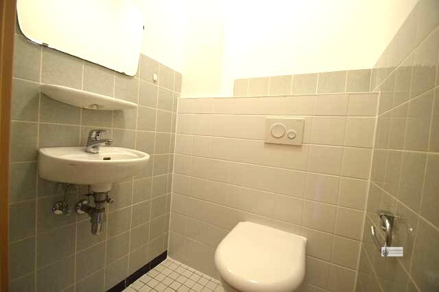Eigentumswohnung im 2 Fam. Haus auch als Büro nutzbar großer Garten, Sauna, Garage unter 1.500 EURm² - Etagenwohnung Syke Lindhof | Angebot:27266148