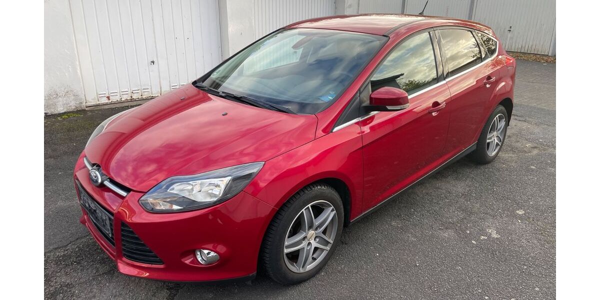 Ford Focus 37.000 km 7.800 &euro; Bremen 28201