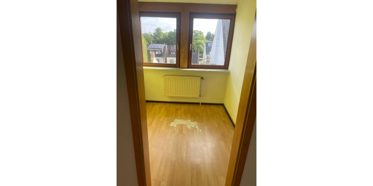 Dachgeschoßwohnung Bremen Hemelingen - 2.5 Zimmer, 70 m&sup2;, 179.000&euro; | Angebot:26865849