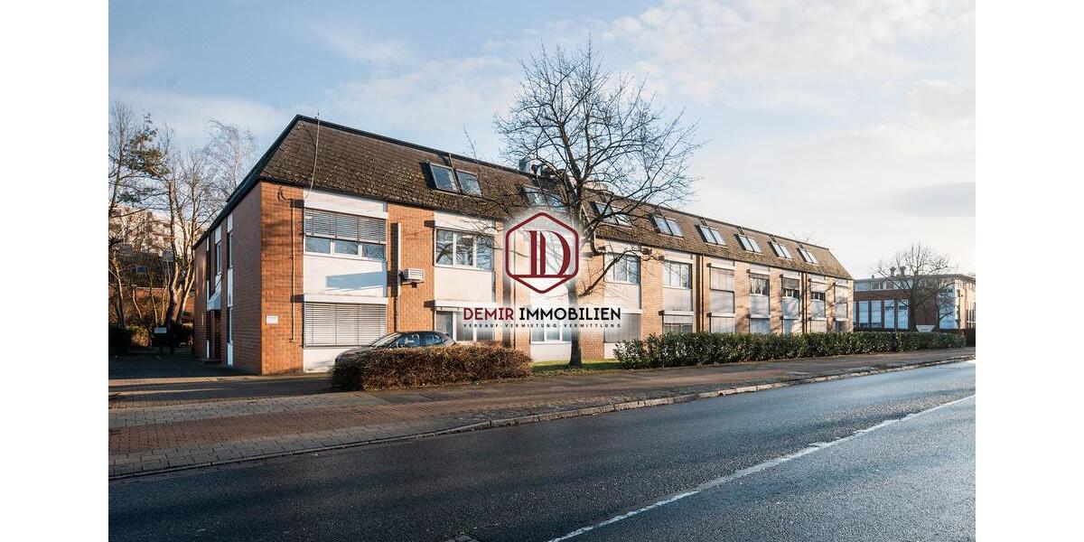 Bürofläche mit 700 m² Fläche, 18 Stellplätze, 1 Garage zimmer