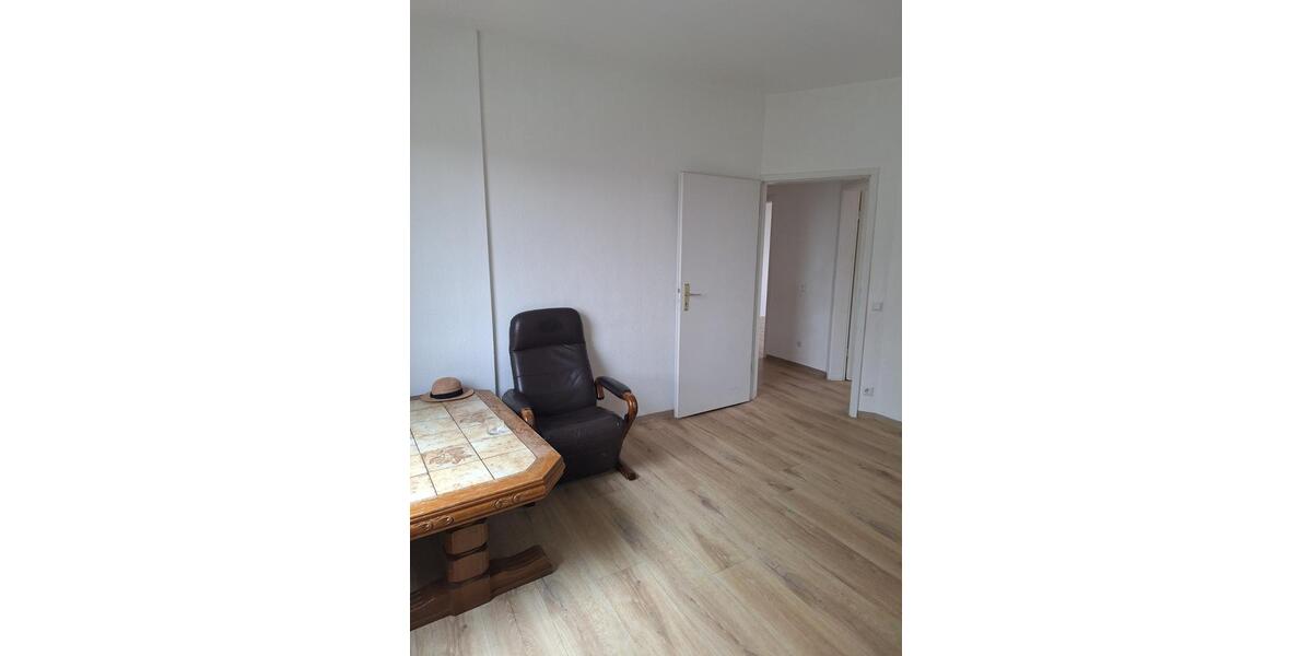 Etagenwohnung Bremen Walle - 3 Zimmer, 65 m&sup2;, 450&euro; | Angebot:25691962