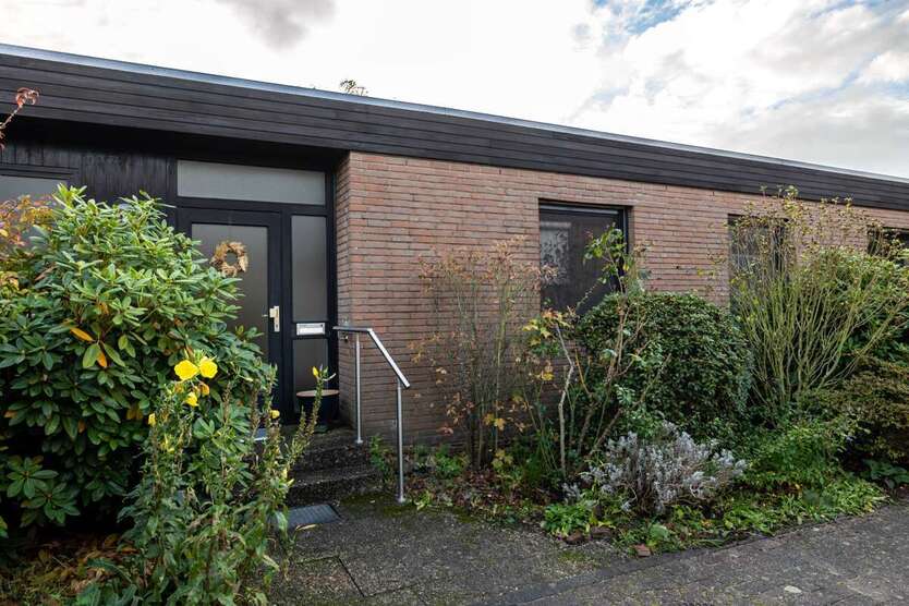 Haus zum Kaufen in Delmenhorst 297.000 € 156 m² 6 zimmer