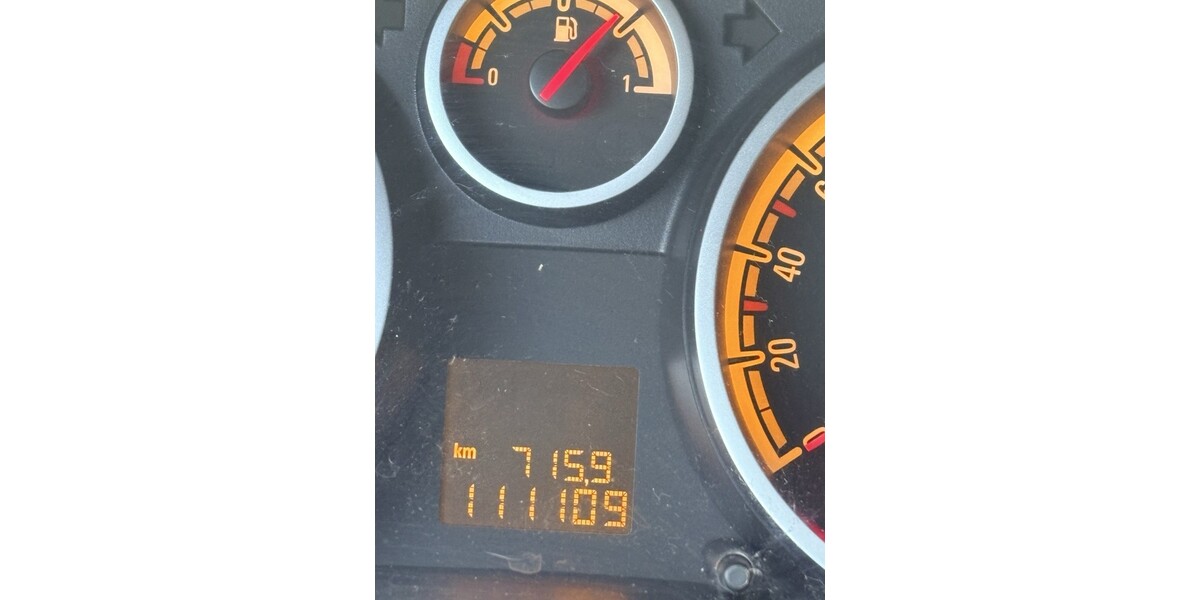 Opel Corsa 111.000 km 1.500 &euro; Bassum 27211