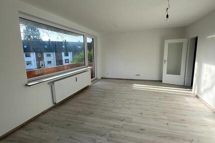 Kernsaniert! 3-Zimmer-Wohnung mit Balkon und Garage in Huchting 3 zimmer