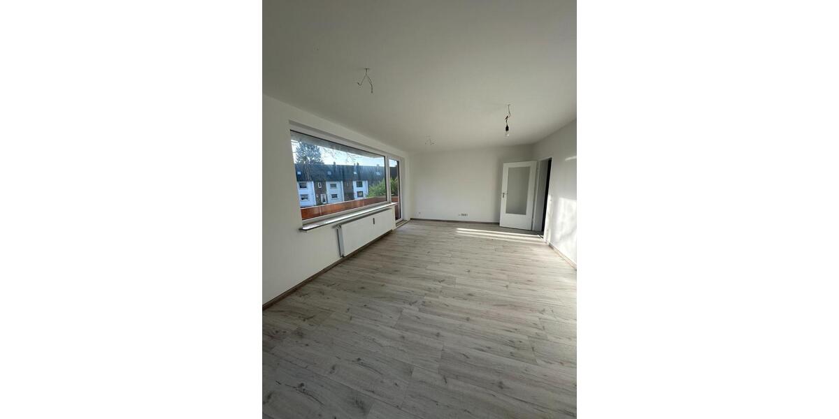 Kernsaniert! 3-Zimmer-Wohnung mit Balkon und Garage in Huchting 3 zimmer