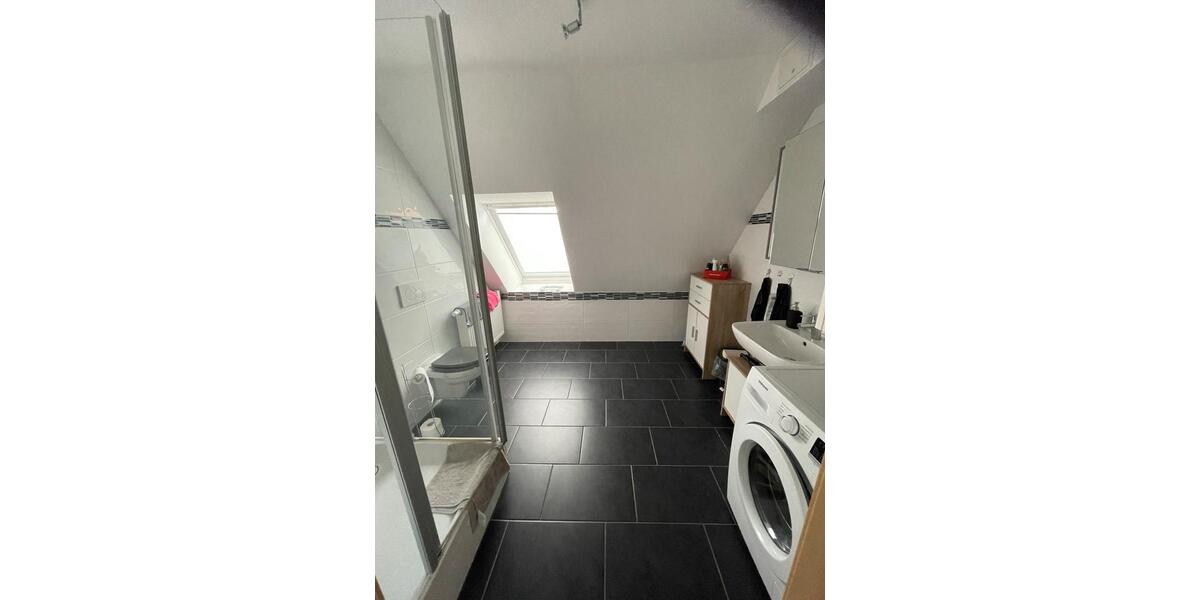 Dachgeschoßwohnung Weyhe - 3.5 Zimmer, 92 m&sup2;, 245.000&euro; | Angebot:25267899