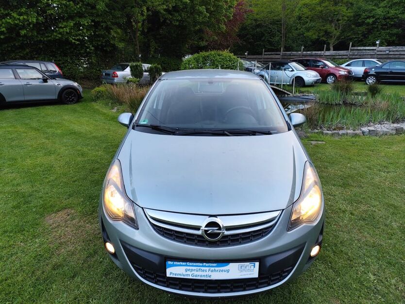 Opel Corsa 165.000 km 3.999 € Hatten 26209