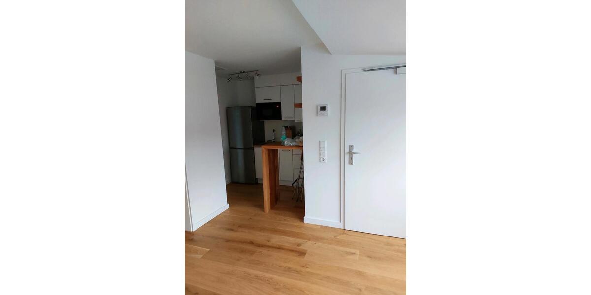 Dachgeschoßwohnung Bremen Findorff - 2 Zimmer, 30 m&sup2;, 600&euro; | Angebot:26285978