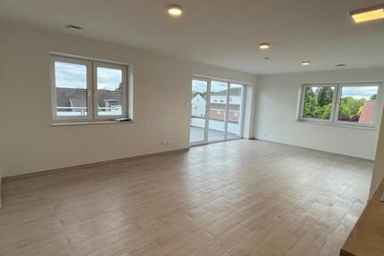 Moderne Penthouse-Wohnung mit Premium-Ausstattung und Balkon