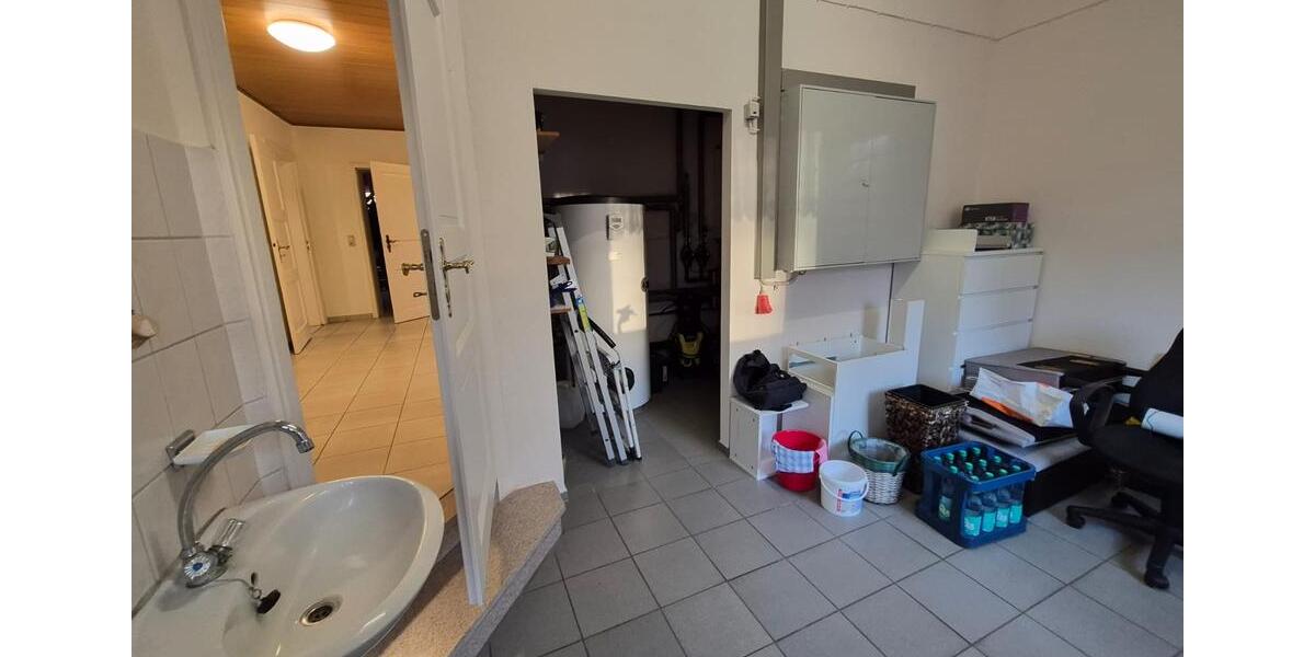 Erdgeschoßwohnung Hambergen - 4 Zimmer, 145 m&sup2;, 1.150&euro; | Angebot:26282961