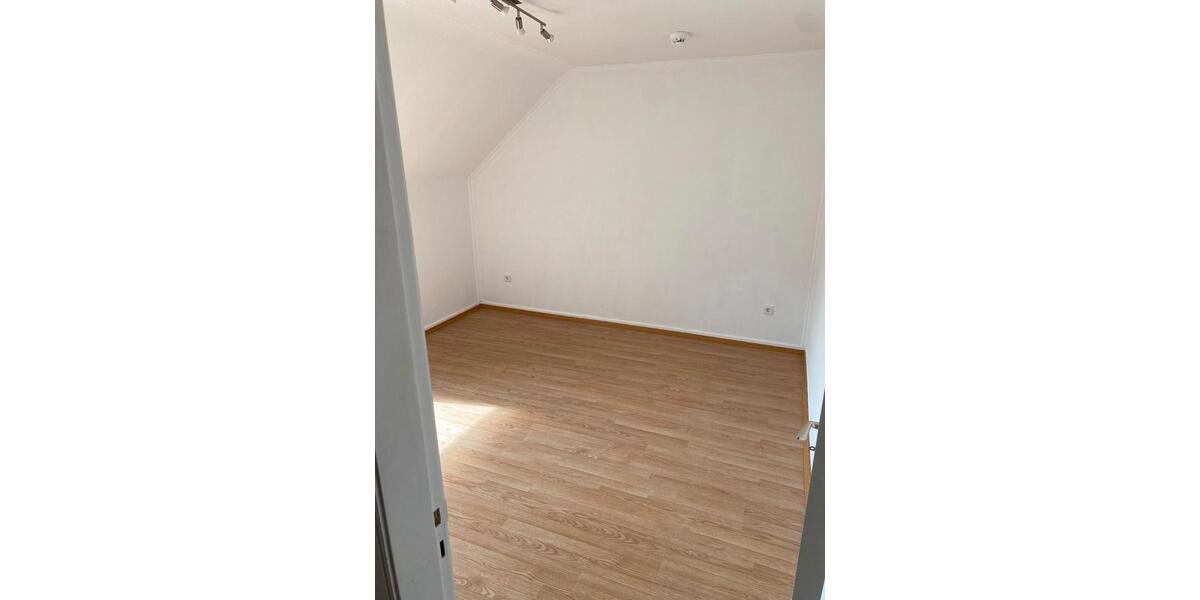 Dachgeschoßwohnung Ritterhude - 2.5 Zimmer, 63 m&sup2;, 142.900&euro; | Angebot:27445803