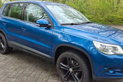 VW Tiguan 215.000 km 4.950 &euro; Bremen 28755