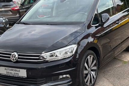 VW Touran 143.900 km 17.990 &euro; Bremen 28199