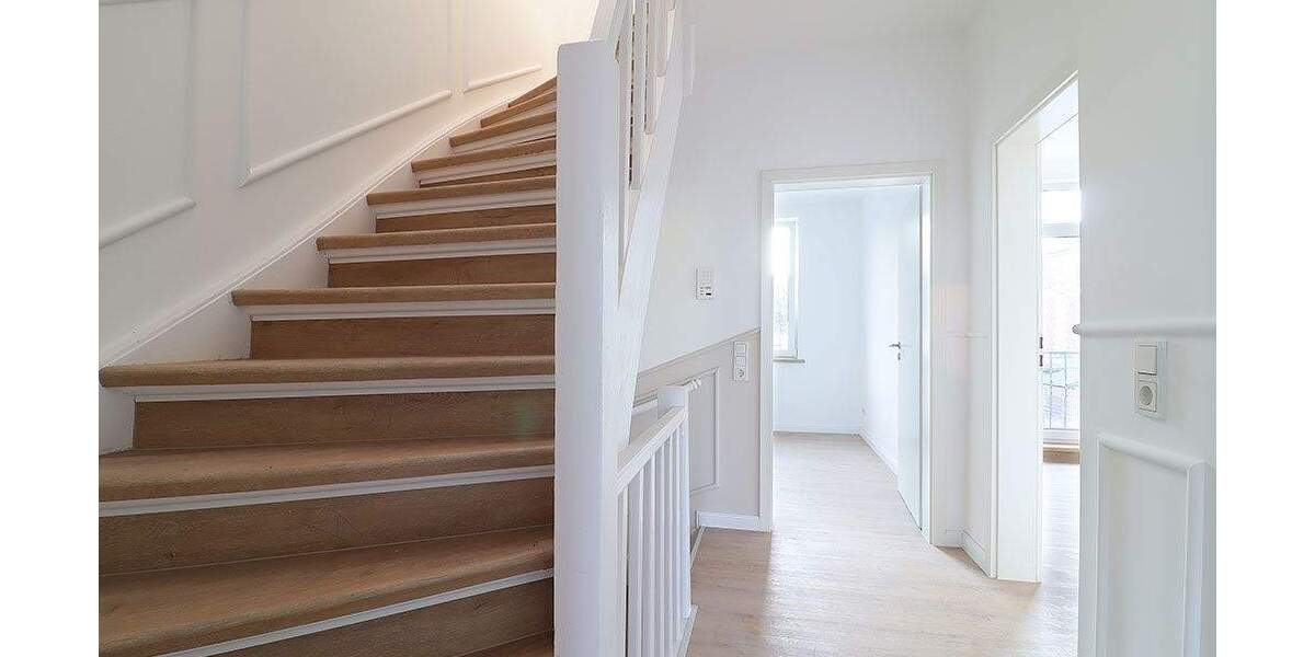 Mehrfamilienhaus, Wohnhaus Bremen Lindenhof - 7 Zimmer, 167 m&sup2;, 379.000&euro; | Angebot:25837025