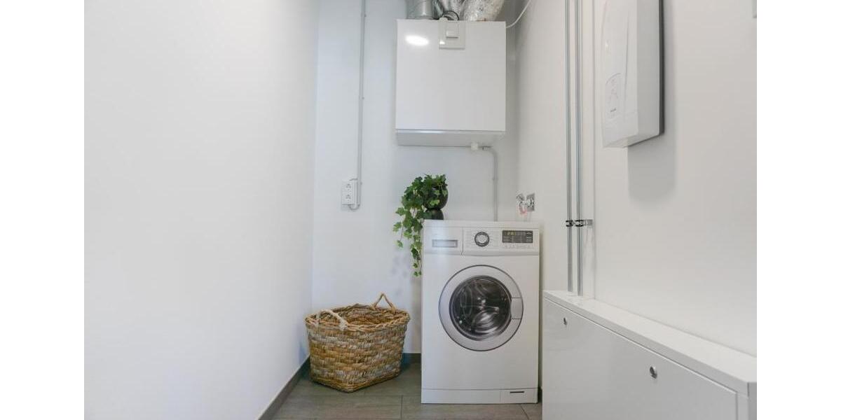 Etagenwohnung Bremen Häfen - 2 Zimmer, 101 m&sup2;, 1.189&euro; | Angebot:23705581