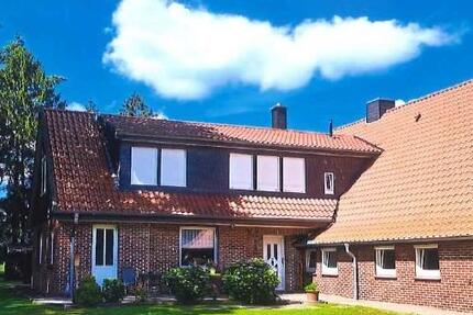 Idyllisch gelegene Doppelhaushälfte mit viel Platz! 3 zimmer