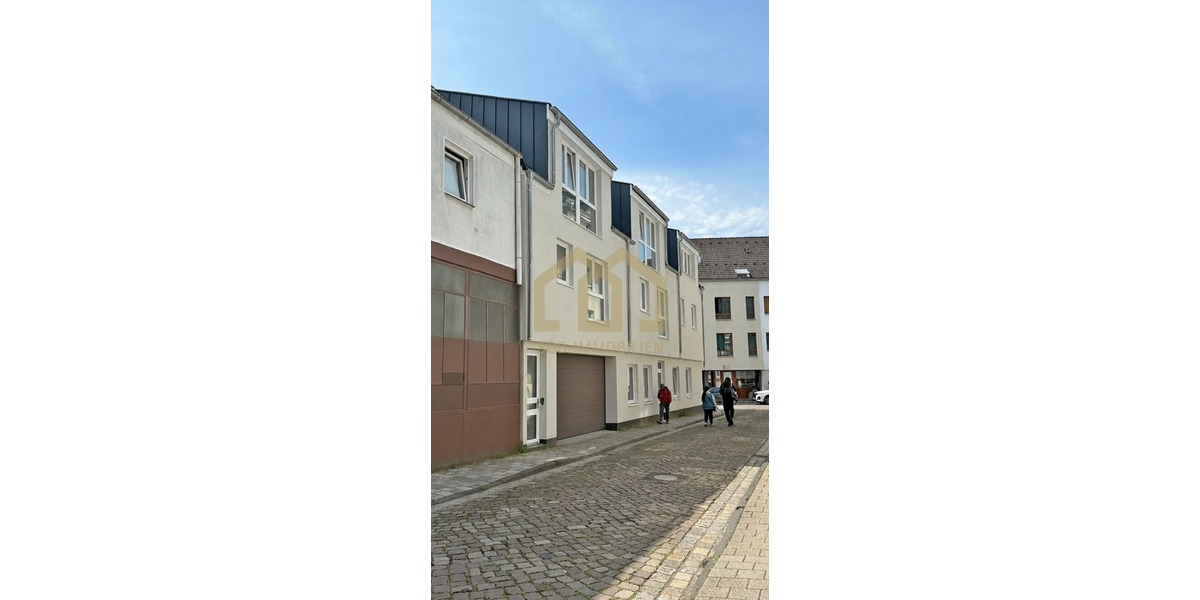 Vollsaniertes Mehrfamilienhaus 2026 mit 8 WE. Wärmepumpe + PV-Anlage in Top Lage zum Faktor 17,8 - Mehrfamilienhaus, Wohnhaus Bremen Neustadt | Angebot:27107842