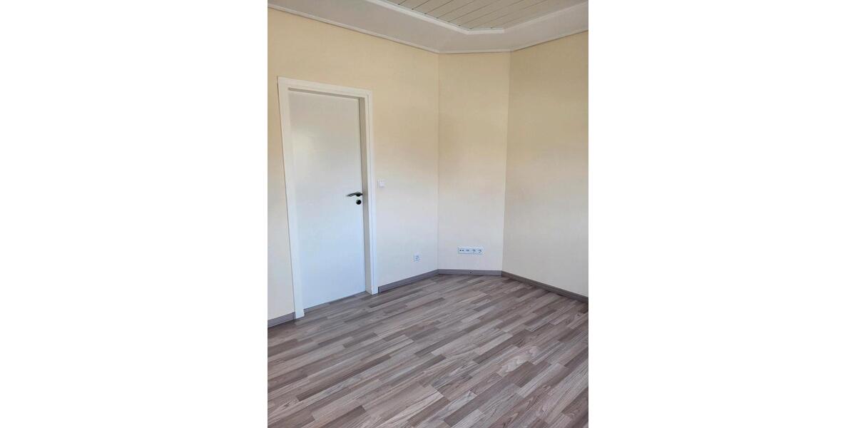 Erdgeschoßwohnung Bremen Burglesum - 4.5 Zimmer, 125 m&sup2;, 1.350&euro; | Angebot:25988237